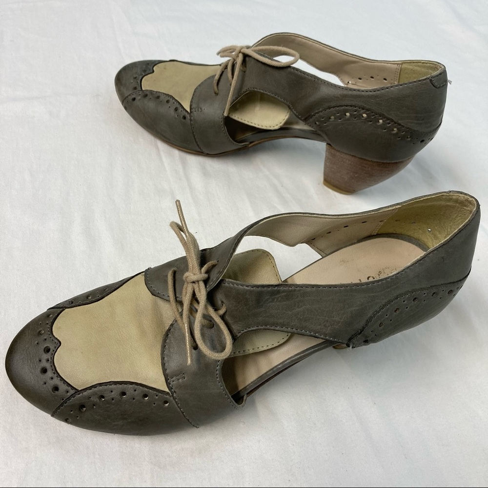 Boutique 9 BELDINA 1940's Style Cut-out Leather Oxfords Size 7
